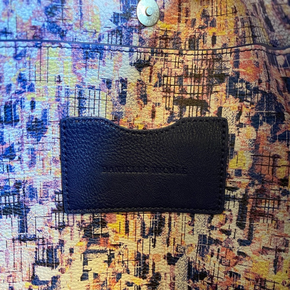 Gorgeous Danielle Nicole Purse & Clutch - image 8